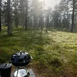 Lapland Landscape With Nature View, Sauna, Fireplace & Kitchen, Yllaes, Aekaeslompolo, Borealis Village Chalet Äkäslompolo