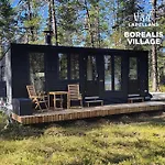 Chalet Lapland Landscape With Nature View, Sauna, Fireplace & Kitchen, Yllaes, Aekaeslompolo, Borealis Village
