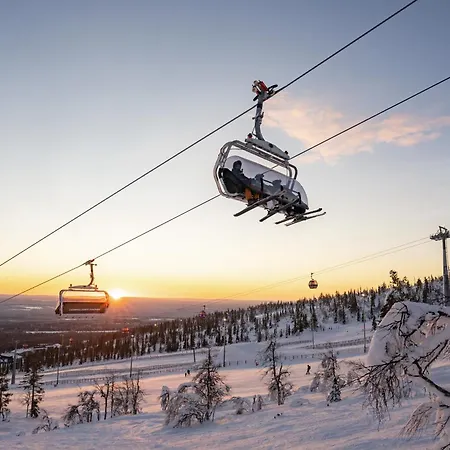 Lapland Landscape With Nature View, Sauna, Fireplace & Kitchen, Yllaes, Aekaeslompolo, Borealis Village *