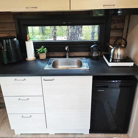 Lapland Landscape With Nature View, Sauna, Fireplace & Kitchen, Yllaes, Aekaeslompolo, Borealis Village 샬레