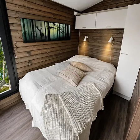 Lapelland Borealis Village * Äkäslompolo