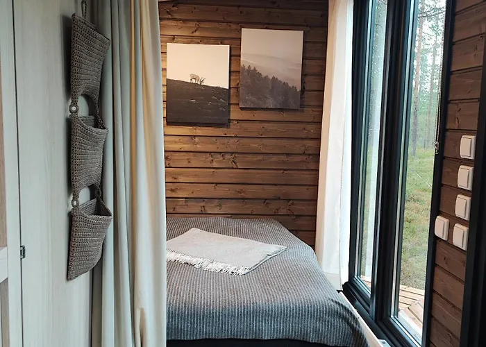 Lapland Landscape With Nature View, Sauna, Fireplace & Kitchen, Yllaes, Aekaeslompolo, Borealis Village *